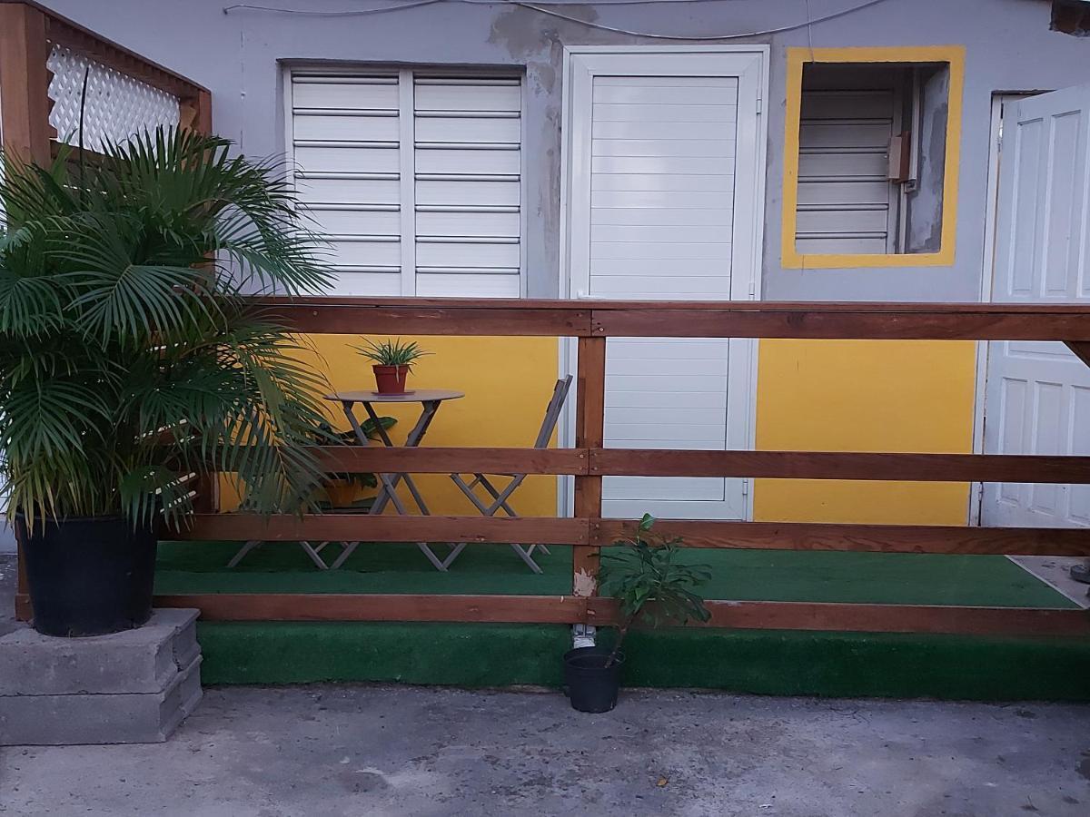 Le Dominad Bas De Villa 700M Du Bain Chaud Canalsat Gratuit Parking Prive Gratuit Wi Fi Gratuit Bouillante Bagian luar foto